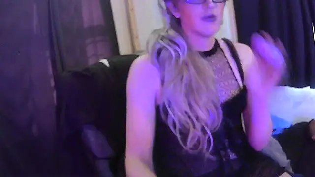 sexyblondetrans online show from 02-19-25, 04:55