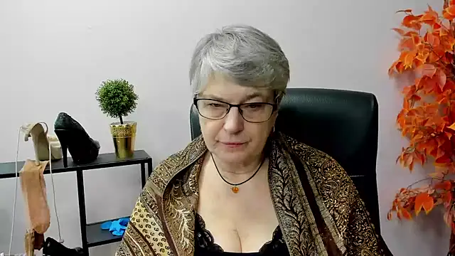IrisDream online show from 02-11-25, 10:37