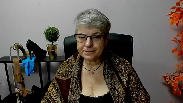 IrisDream online show from 02-26-25, 07:20