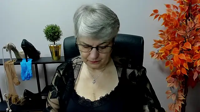 IrisDream online show from 03-03-25, 07:21