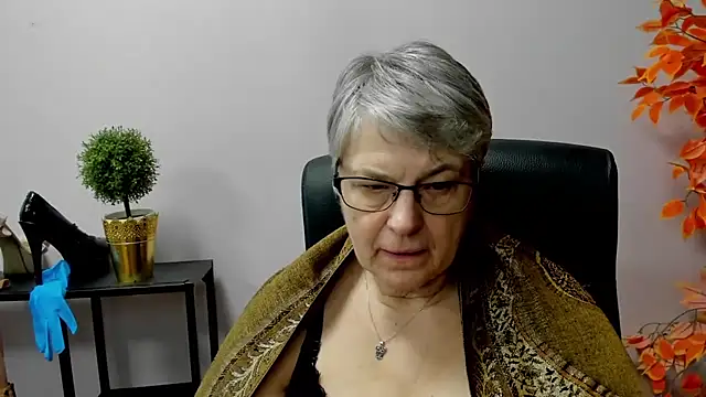 IrisDream online show from 03-12-25, 01:19