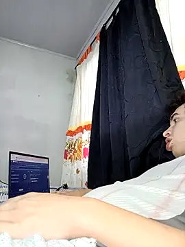 Bruno Iris sex online show from 09-30-25, 11:04