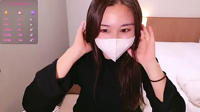 Snapshot of -satomi-jp chatting on 01-21-25, 12:18 -satomi-jp online show from 01-21-25, 12:18