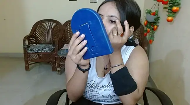 Snapshot of Amandaliss chatting on 02-03-25, 03:53 Amandaliss online show from 02-03-25, 03:53