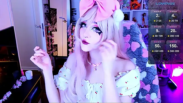 Snapshot of Aki__Ra chatting on 02-26-26, 12:09 Aki Ra online show from 02-26-26, 12:09