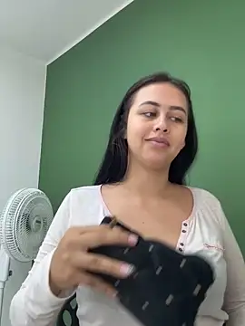 iiris  online show from 11-19-25, 04:07