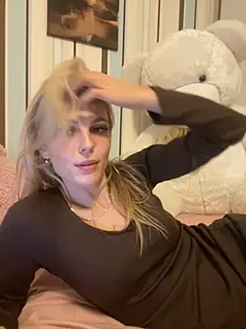 Liya my online show from 10-13-25, 06:19