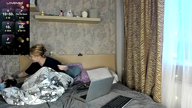 Snapshot of purebeautie13 chatting on 01-16-25, 10:10 purebeautie13 online show from 01-16-25, 10:10