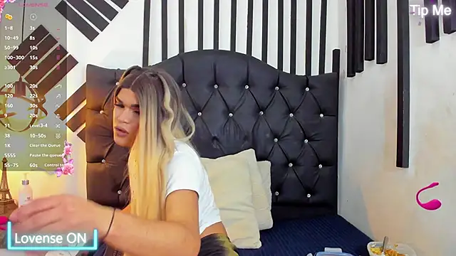 AllisonsweetZ online show from 02-11-25, 09:03