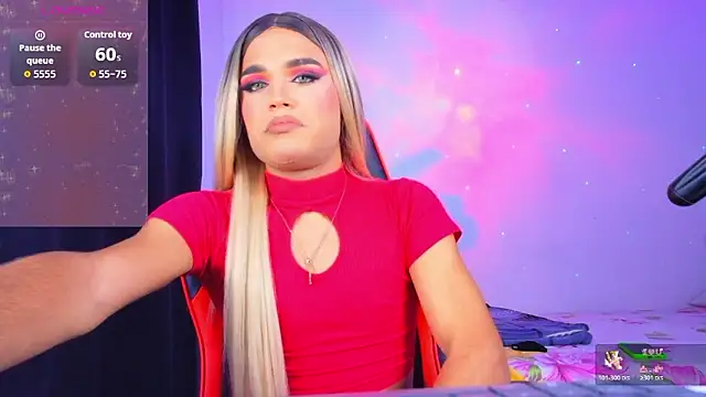 Snapshot of AllisonsweetZ chatting on 01-13-26, 05:07 AllisonsweetZ online show from 01-13-26, 05:07