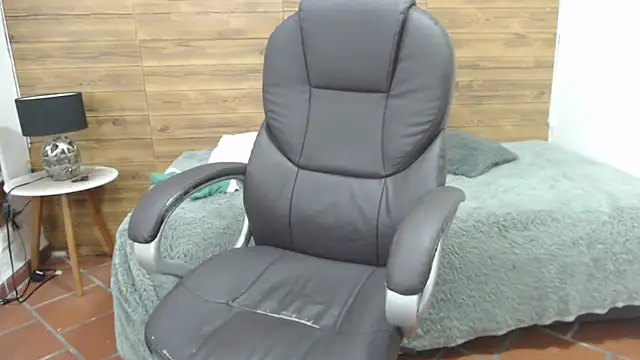 jhoellx online show from 01-10-25, 06:17