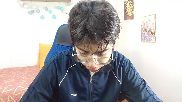 jhoellx online show from 11-30-25, 01:04