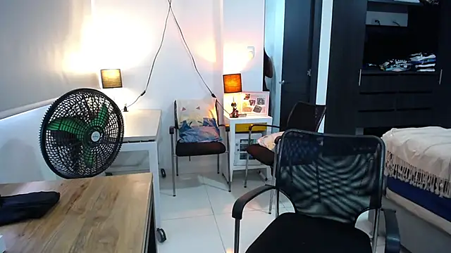 diabla sexyboobs online show from 03-30-26, 09:27