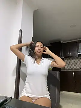 Snapshot of persiival chatting on 01-09-26, 11:17 persiival online show from 01-09-26, 11:17