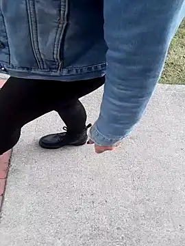 sophie banger online show from 11-14-25, 07:34