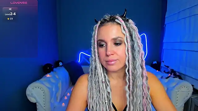 rock n roxy online show from 10-31-25, 01:28