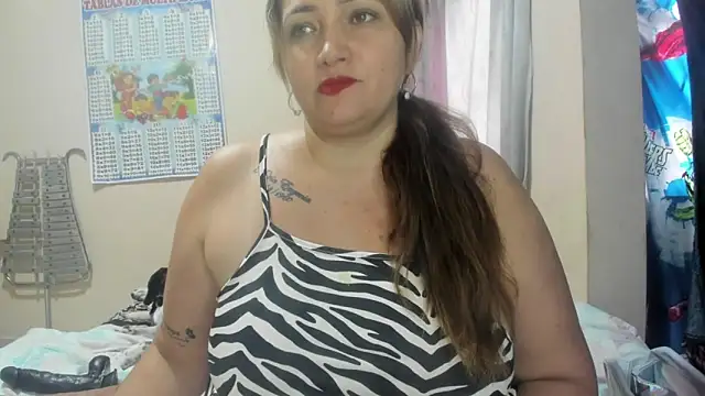 Paula-Harrison online show from 04-25-26, 01:25