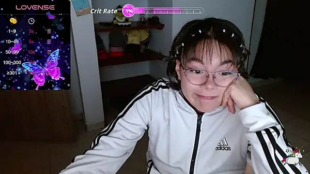 Snapshot of TRIXIE_TANG28 chatting on 01-09-26, 12:57 TRIXIE TANG28 online show from 01-09-26, 12:57