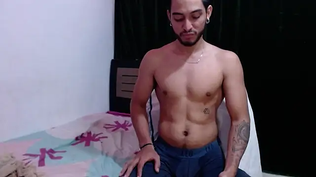 Snapshot of maxximus_100 chatting on 12-19-24, 05:40 maxximus 100 online show from 12-19-24, 05:40