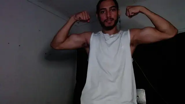 Snapshot of maxximus_100 chatting on 01-02-25, 07:44 maxximus 100 online show from 01-02-25, 07:44