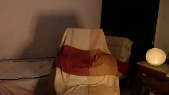 Snapshot of maxximus_100 chatting on 01-11-25, 07:28 maxximus 100 online show from 01-11-25, 07:28