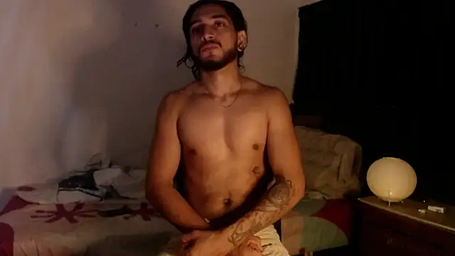 Snapshot of maxximus_100 chatting on 01-13-25, 06:27 maxximus 100 online show from 01-13-25, 06:27