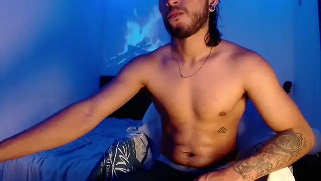 Snapshot of maxximus_100 chatting on 02-09-25, 07:38 maxximus 100 online show from 02-09-25, 07:38