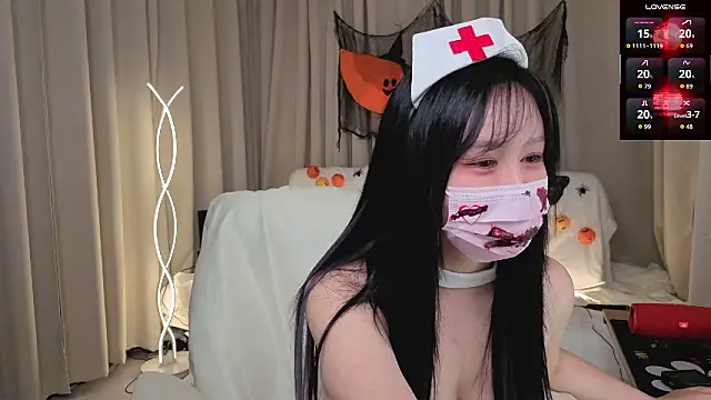 2hyun online show from 10-30-25, 02:40