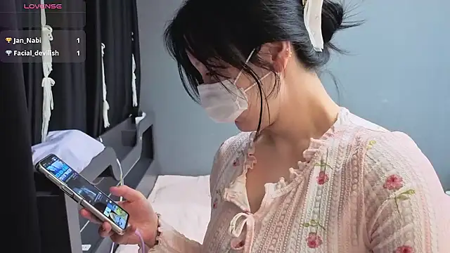 Snapshot of 2hyun chatting on 03-03-26, 03:18 2hyun online show from 03-03-26, 03:18