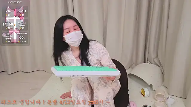 2hyun online show from 04-10-26, 11:15