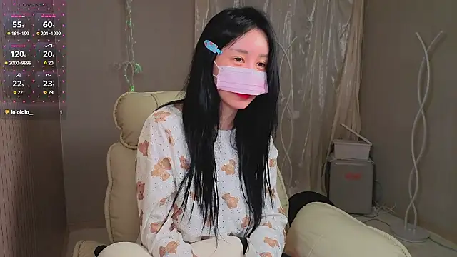 2hyun online show from 06-03-26, 06:35