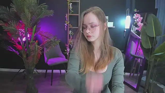 CassieCool online show from 01-25-25, 12:06