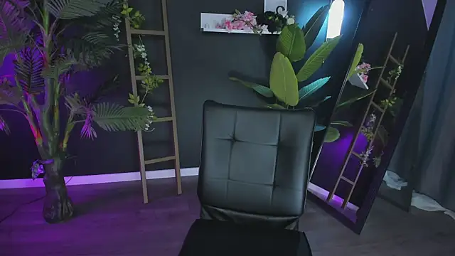 CassieCool online show from 02-22-25, 06:28