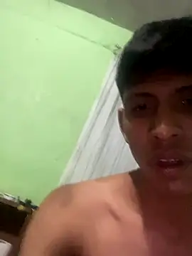 Snapshot of skaaaass chatting on 11-08-25, 01:39 skaaaass online show from 11-08-25, 01:39