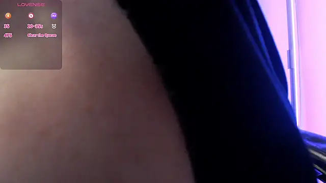 Bigbittiesandfun online show from 04-13-26, 07:03