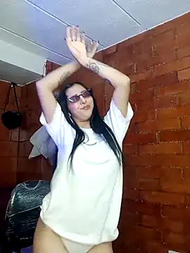 Snapshot of Raven__purple chatting on 03-15-25, 05:08 Raven  purple online show from 03-15-25, 05:08