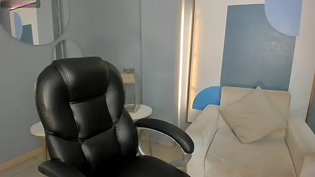 Snapshot of ChloePreston_ chatting on 05-28-26, 10:56 ChloePreston online show from 05-28-26, 10:56