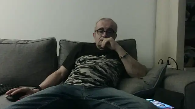 Bretoncool online show from 03-07-26, 06:49