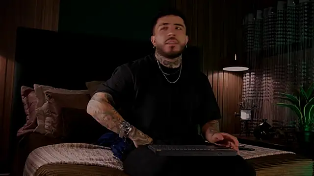 LeoSalvatore  online show from 02-27-25, 04:20