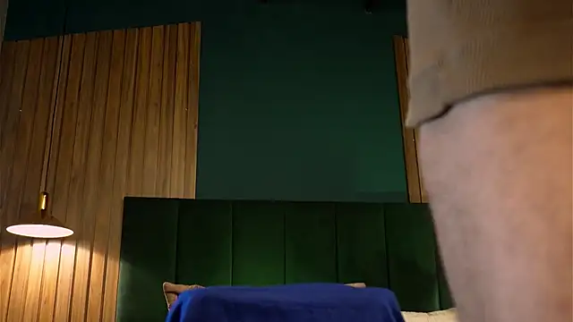 LeoSalvatore  online show from 03-11-25, 06:43