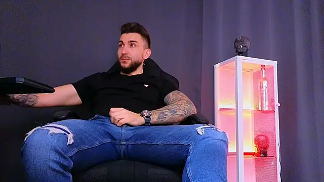 Snapshot of MightyAaron66 chatting on 02-17-25, 09:13 MightyAaron66 online show from 02-17-25, 09:13