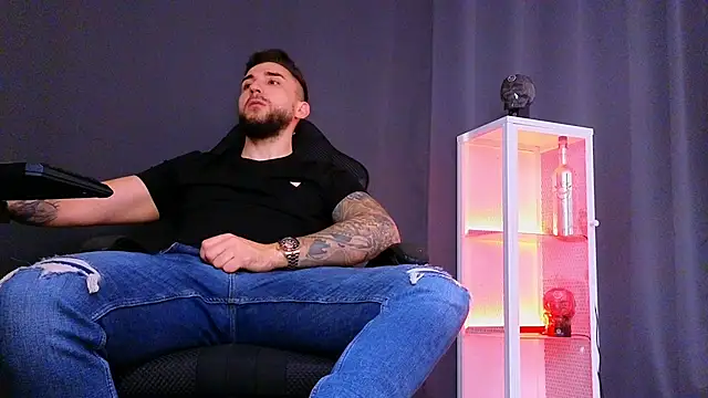 Snapshot of MightyAaron66 chatting on 02-17-25, 12:16 MightyAaron66 online show from 02-17-25, 12:16