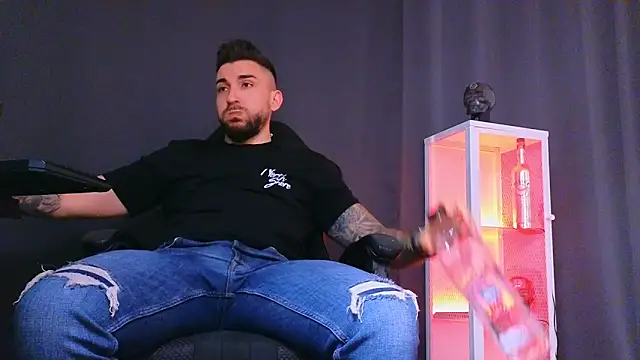 Snapshot of MightyAaron66 chatting on 02-22-25, 06:06 MightyAaron66 online show from 02-22-25, 06:06