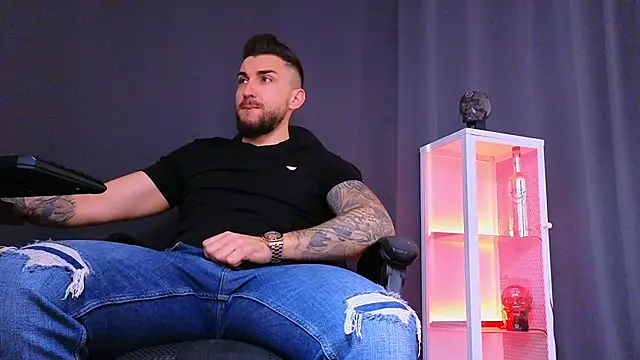 Snapshot of MightyAaron66 chatting on 02-23-25, 07:11 MightyAaron66 online show from 02-23-25, 07:11