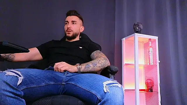 Snapshot of MightyAaron66 chatting on 02-23-25, 10:17 MightyAaron66 online show from 02-23-25, 10:17