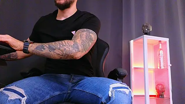 Snapshot of MightyAaron66 chatting on 02-24-25, 07:55 MightyAaron66 online show from 02-24-25, 07:55