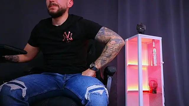 Snapshot of MightyAaron66 chatting on 02-26-25, 10:47 MightyAaron66 online show from 02-26-25, 10:47