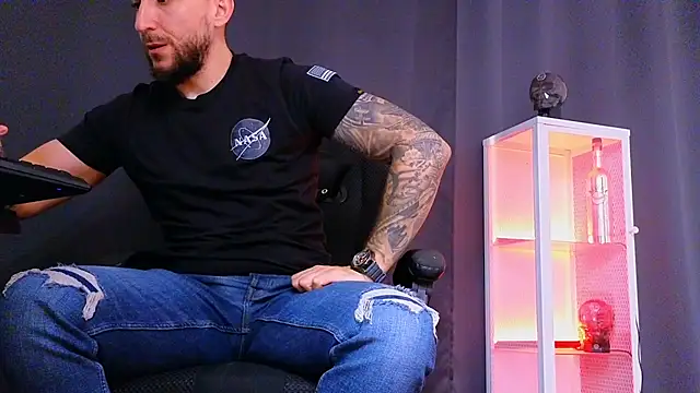 Snapshot of MightyAaron66 chatting on 02-27-25, 10:48 MightyAaron66 online show from 02-27-25, 10:48