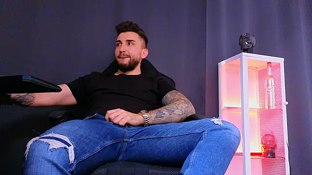 Snapshot of MightyAaron66 chatting on 03-02-25, 12:11 MightyAaron66 online show from 03-02-25, 12:11