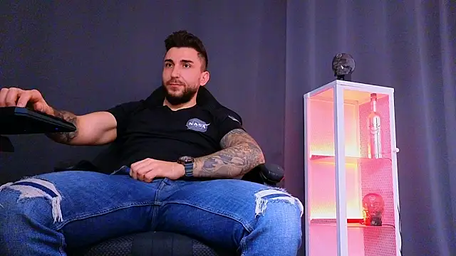 Snapshot of MightyAaron66 chatting on 03-07-25, 09:51 MightyAaron66 online show from 03-07-25, 09:51